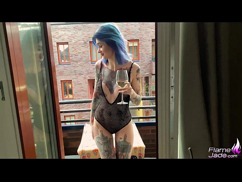 ❤️ Ragazza tremenda chì succhia cù una bocca è cazzo appassionatamente sottu à u celu apertu ❤️❌ Sluts à co.poliglass34.ru ❌️❤